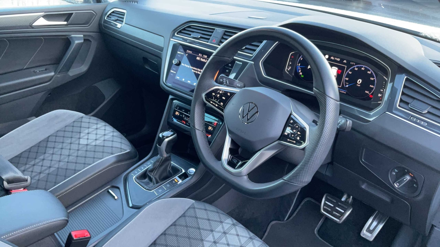 Used Volkswagen Tiguan 2023 for sale - 77219614: Photo 8