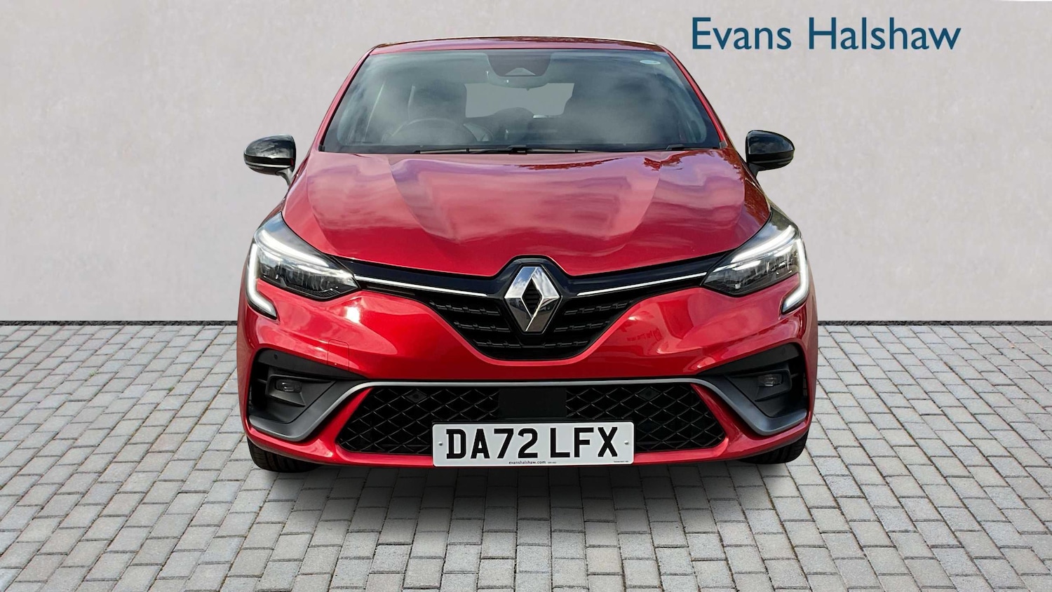 Used Renault Clio 2022 for sale - 76125930: Photo 2