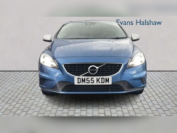 Used Volvo V40 2017 for sale - 78978677: Photo