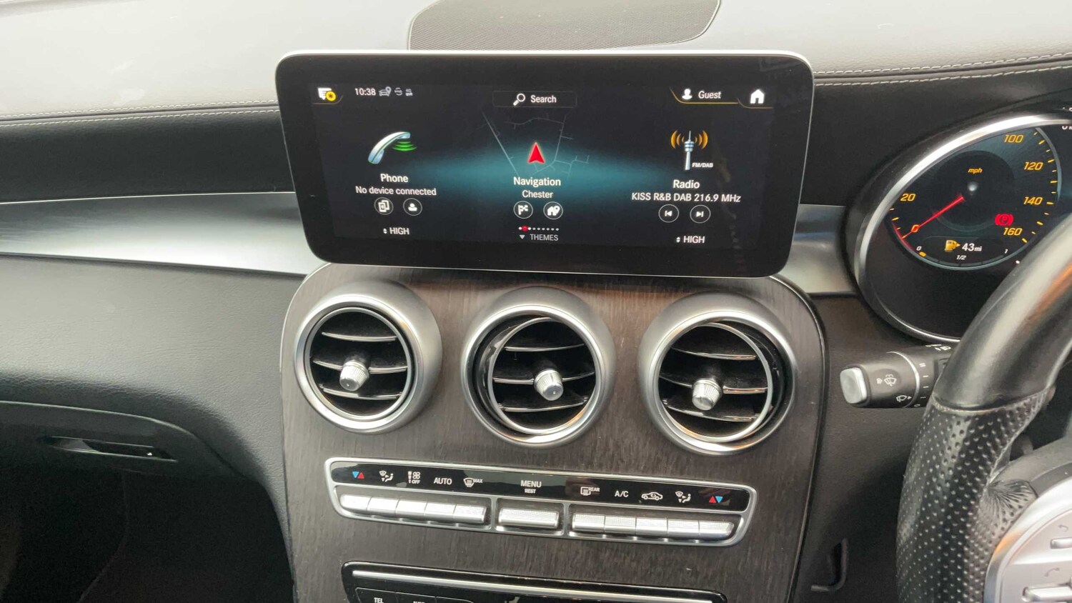 Used Mercedes-Benz GLC 2022 for sale - 77429213: Photo 11