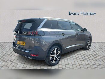Used Peugeot 5008 2023 for sale - 79610956: Photo