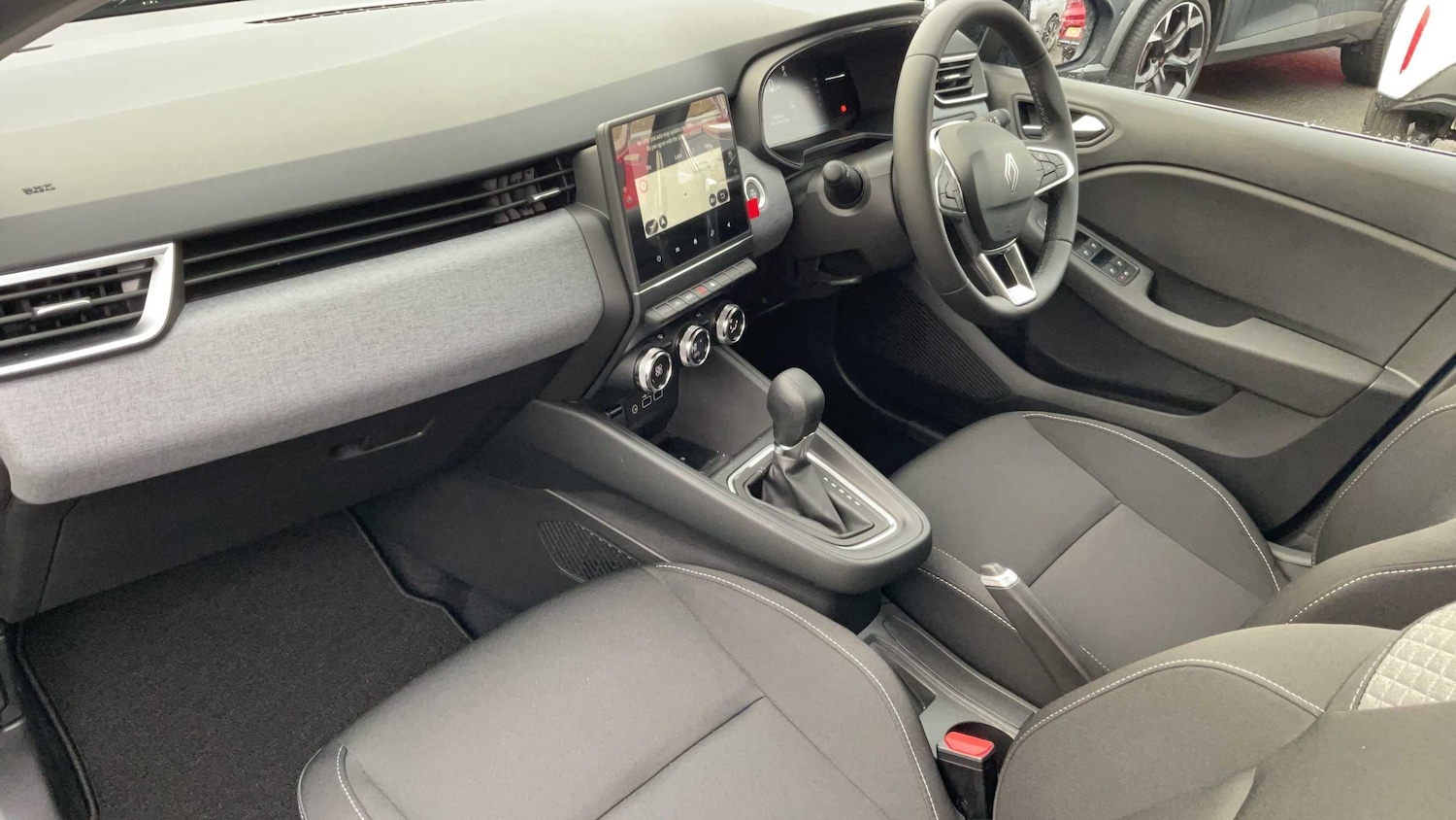 Used Renault Clio 2025 for sale - 77232923: Photo 13