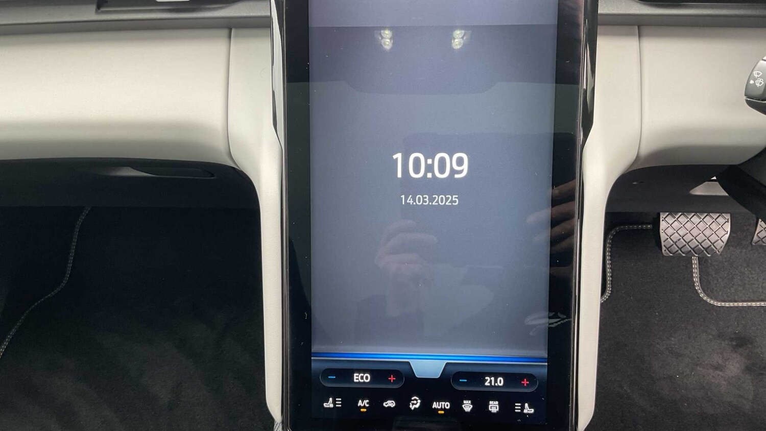 Used Ford Explorer 2024 for sale - 77061137: Photo 19