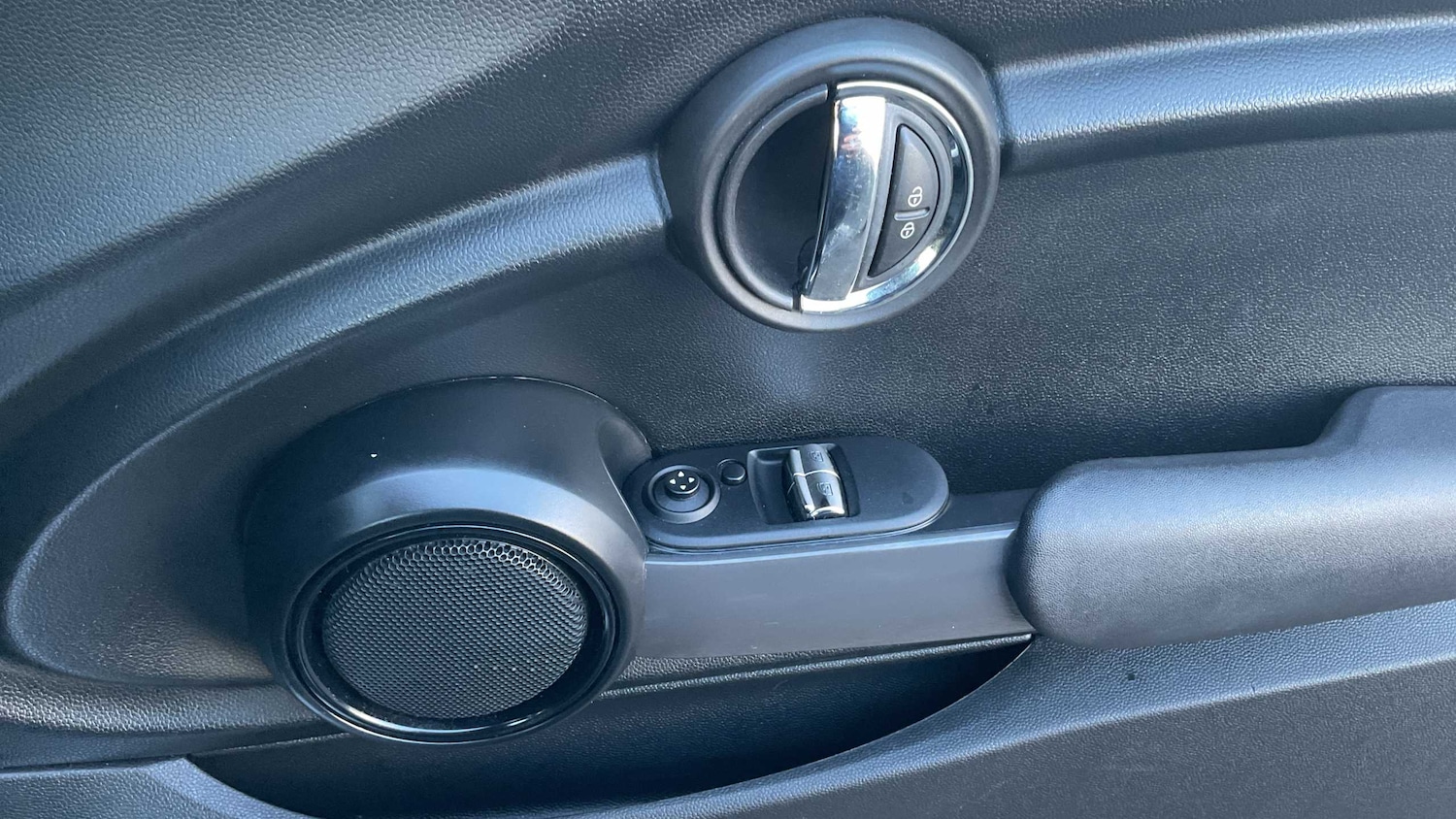 Used MINI Hatch 2018 for sale - 76523966: Photo 17