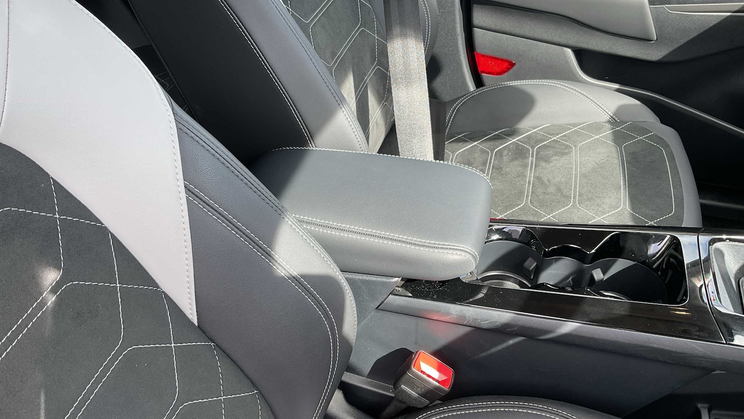 Used Ford Puma 2025 for sale - 77389807: Photo 30