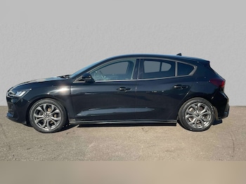 Used Ford Focus 2022 for sale - 76087851: Photo 3