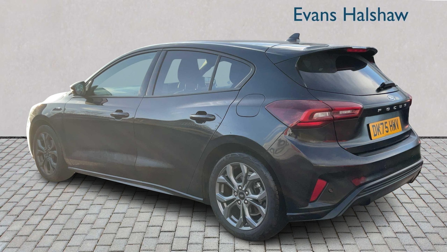 Used Ford Focus 2025 for sale - 77233104: Photo 2