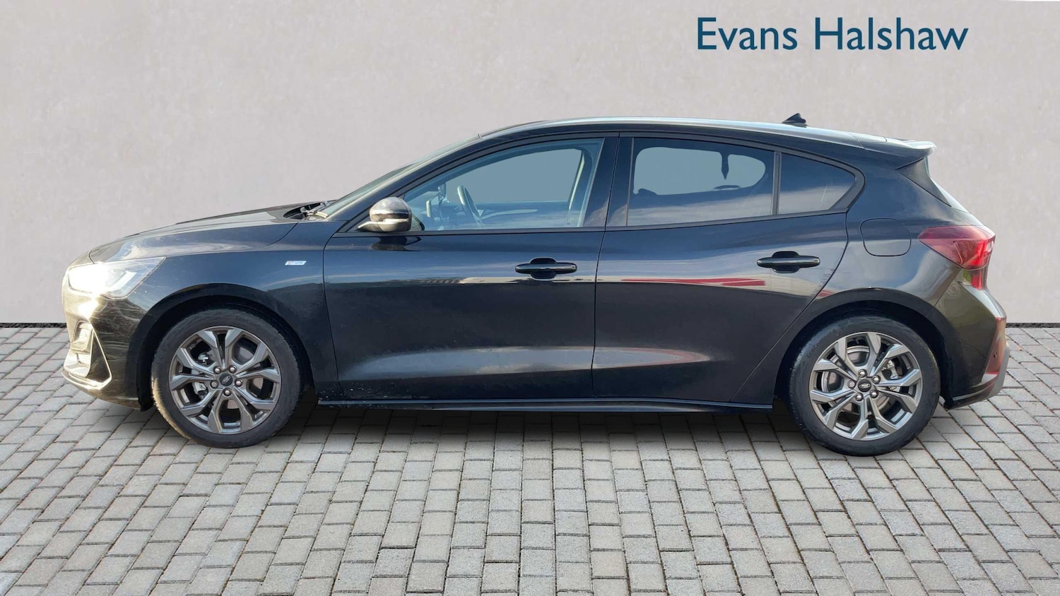 Used Ford Focus 2025 for sale - 77233104: Photo 3