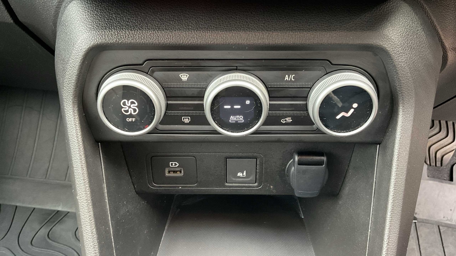 Used Dacia Jogger 2024 for sale - 75846123: Photo 25