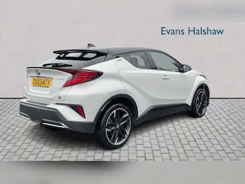 Used Toyota C-HR 2023 for sale - 79672167: Photo
