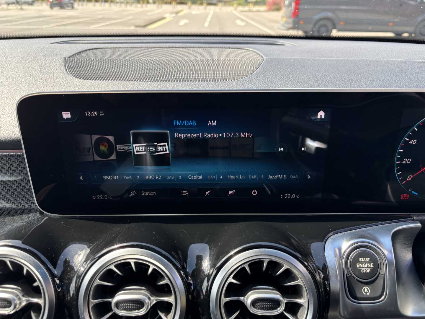 Used Mercedes-Benz GLB 2020 for sale - 76943486: Photo 35