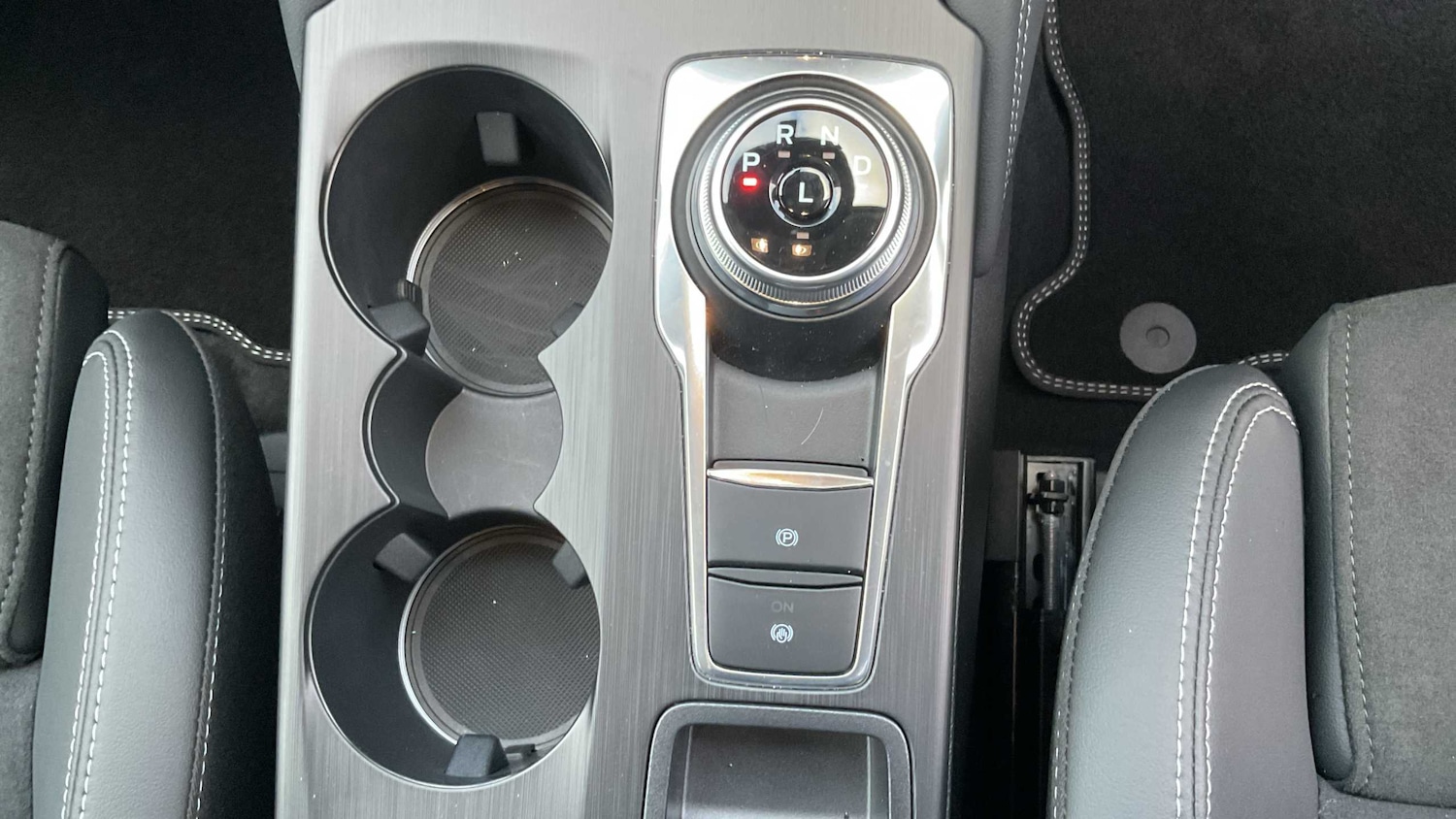 Used Ford Kuga 2025 for sale - 76916260: Photo 16