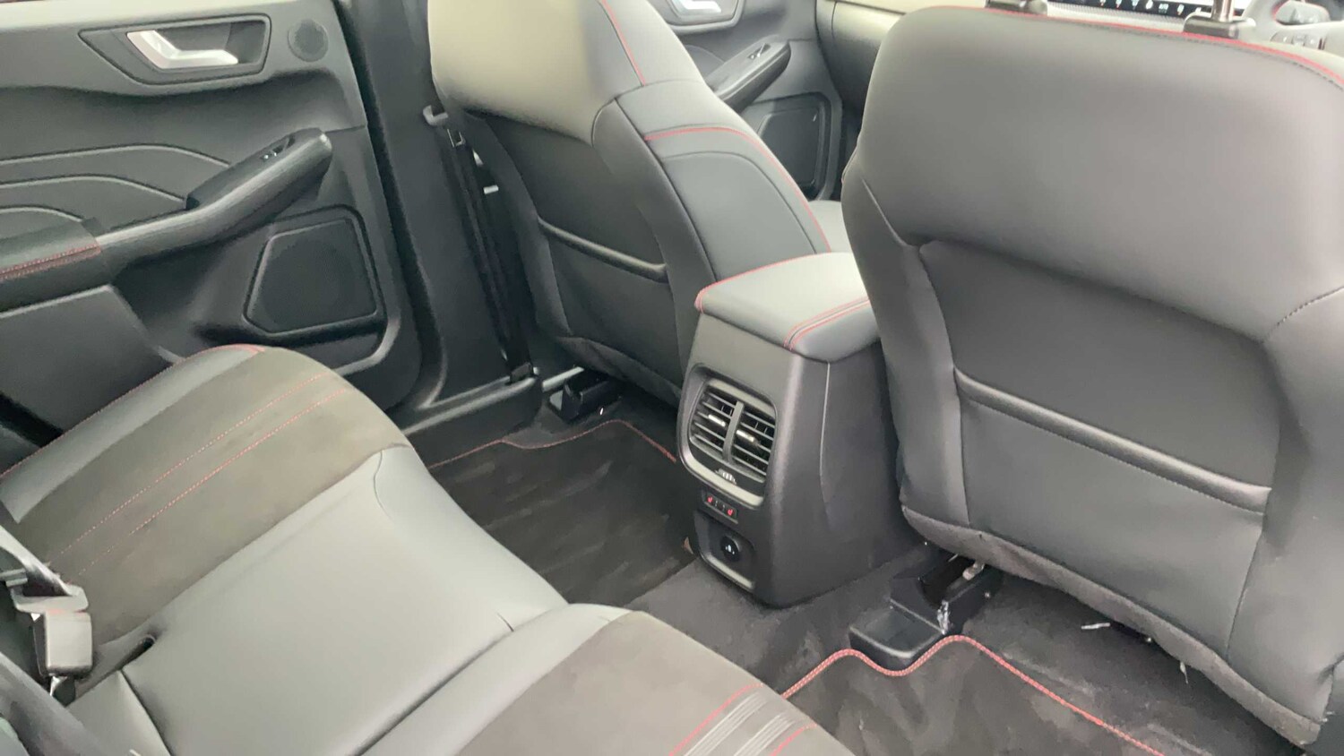 Used Ford Kuga 2025 for sale - 77552976: Photo 12