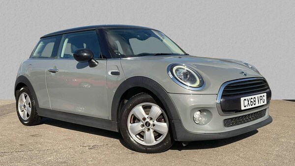 Used MINI Hatch 2018 for sale - 76087781: Photo 1