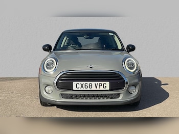 Used MINI Hatch 2018 for sale - 76087781: Photo 2