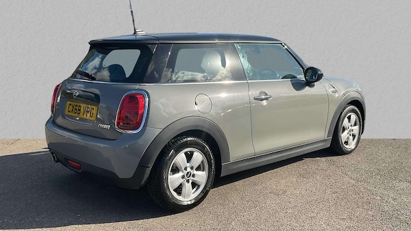 Used MINI Hatch 2018 for sale - 76087781: Photo 4