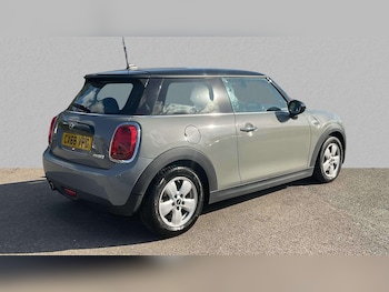 Used MINI Hatch 2018 for sale - 76087781: Photo 4