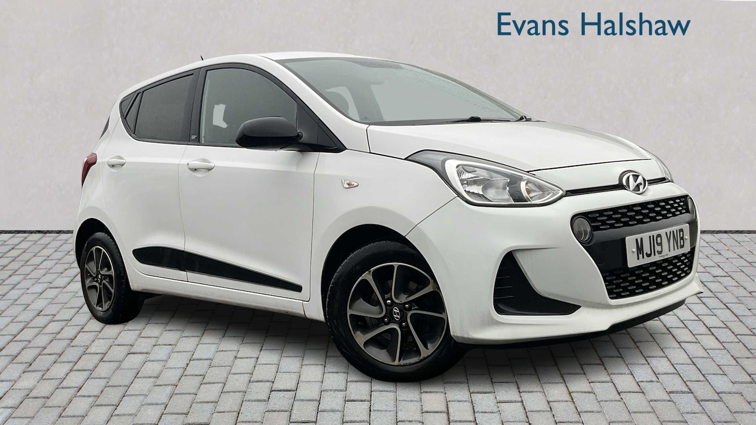 Used Hyundai i10 2019 for sale - 76804908: Photo 1