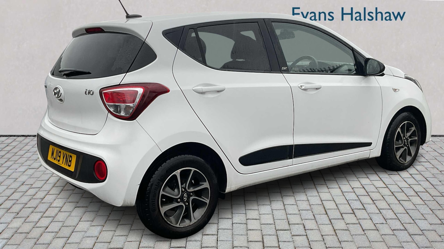 Used Hyundai i10 2019 for sale - 76804908: Photo 4