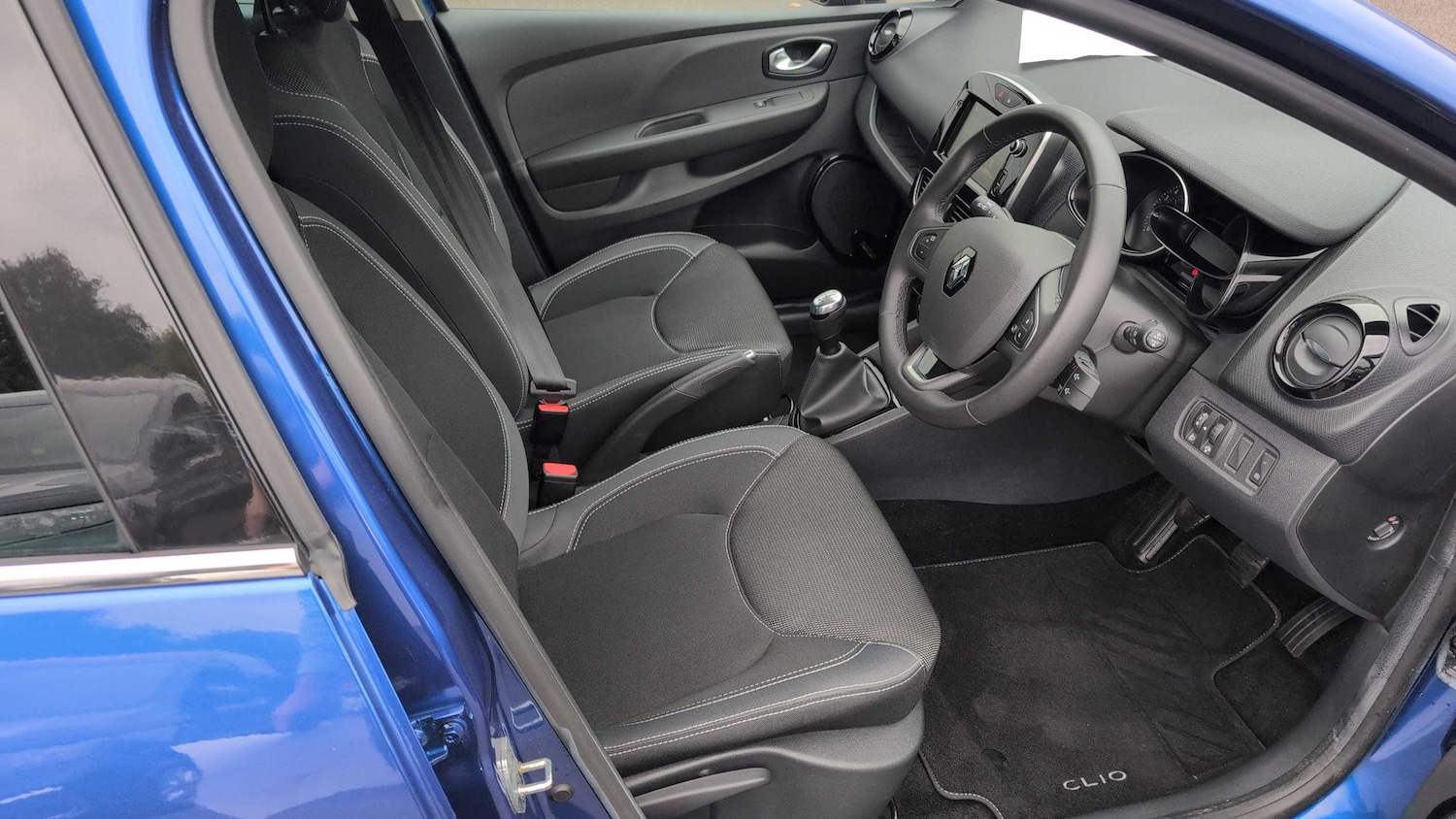 Used Renault Clio 2019 for sale - 75917918: Photo 12