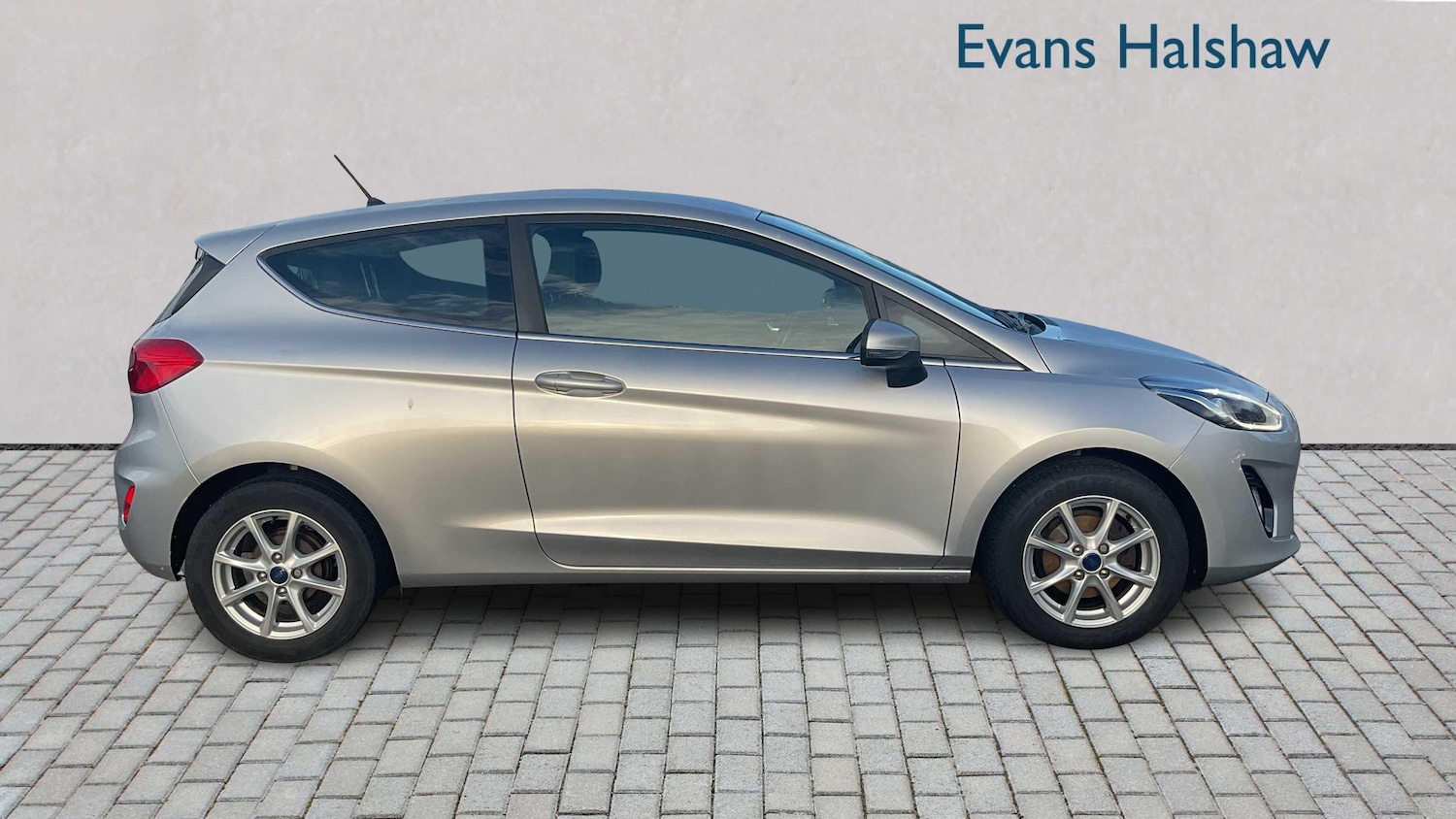 Used Ford Fiesta 2017 for sale - 76916036: Photo 3