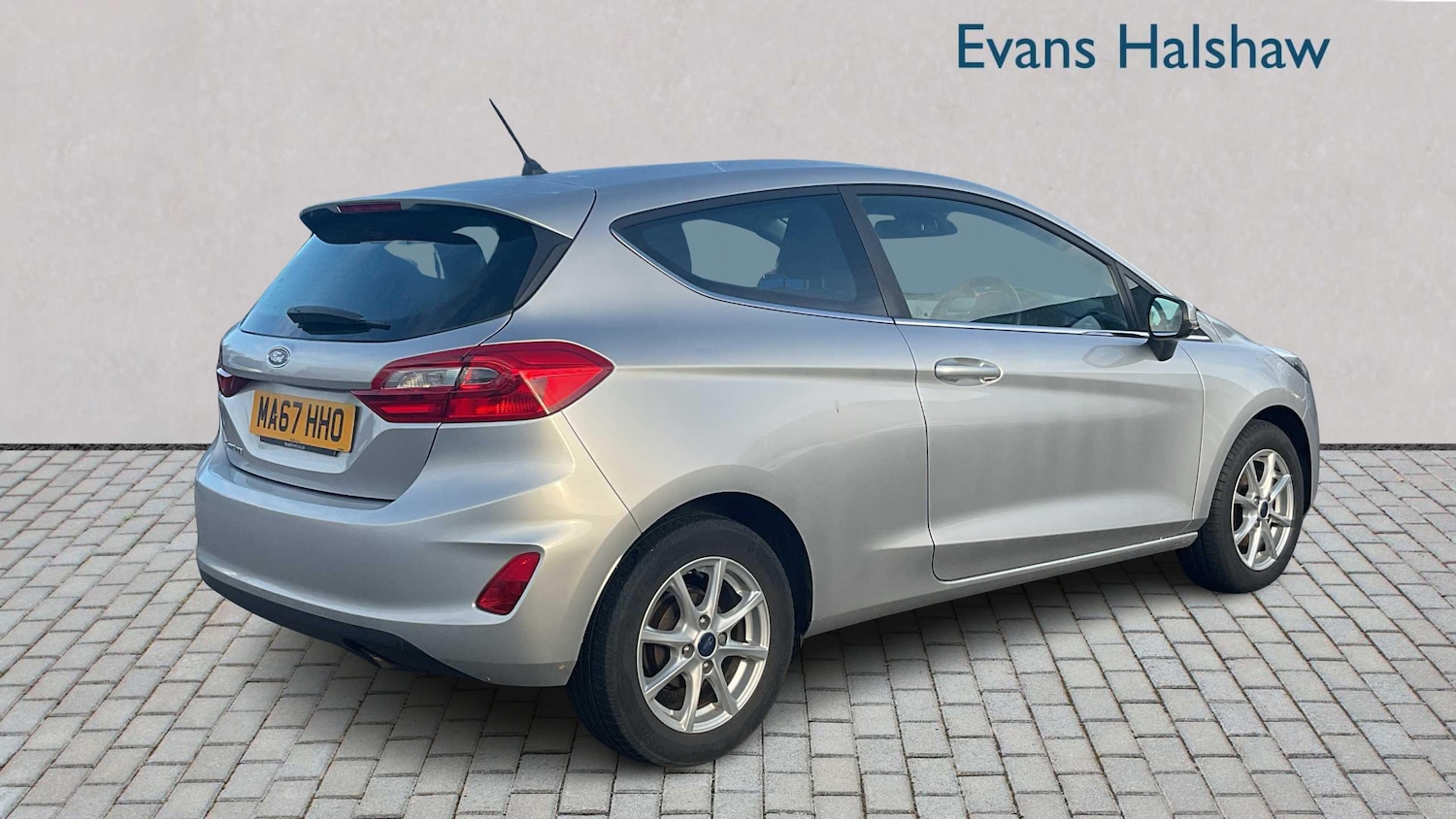 Used Ford Fiesta 2017 for sale - 76916036: Photo 4