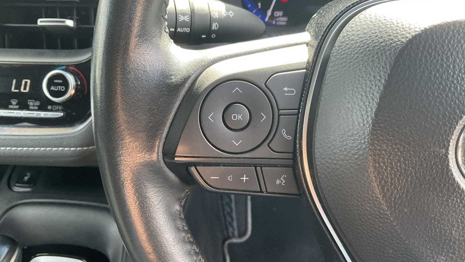 Used Toyota Corolla 2020 for sale - 76705203: Photo 27