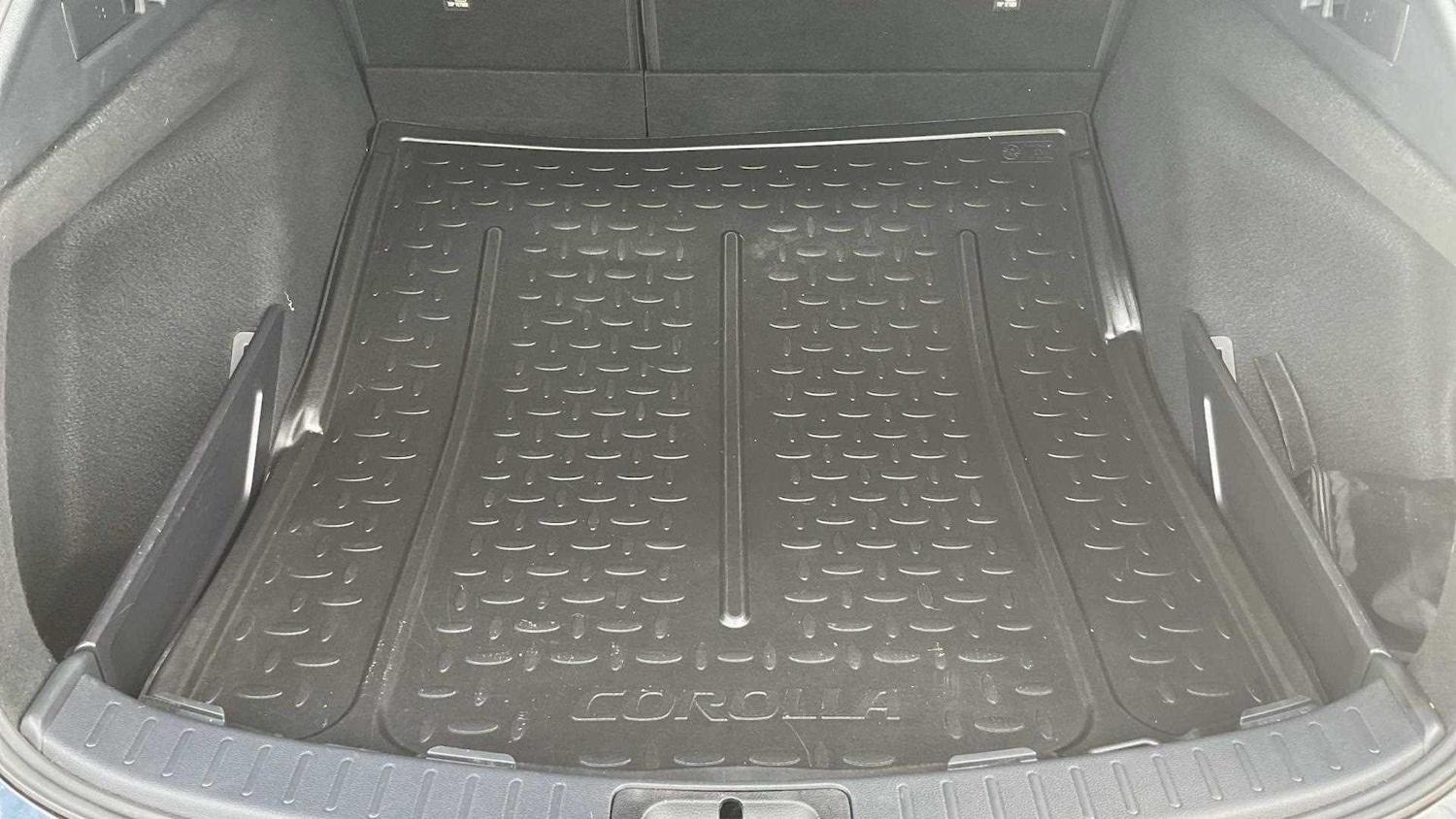 Used Toyota Corolla 2020 for sale - 76705203: Photo 9