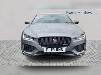 Used Jaguar XE 2019 for sale - 79415322: Photo