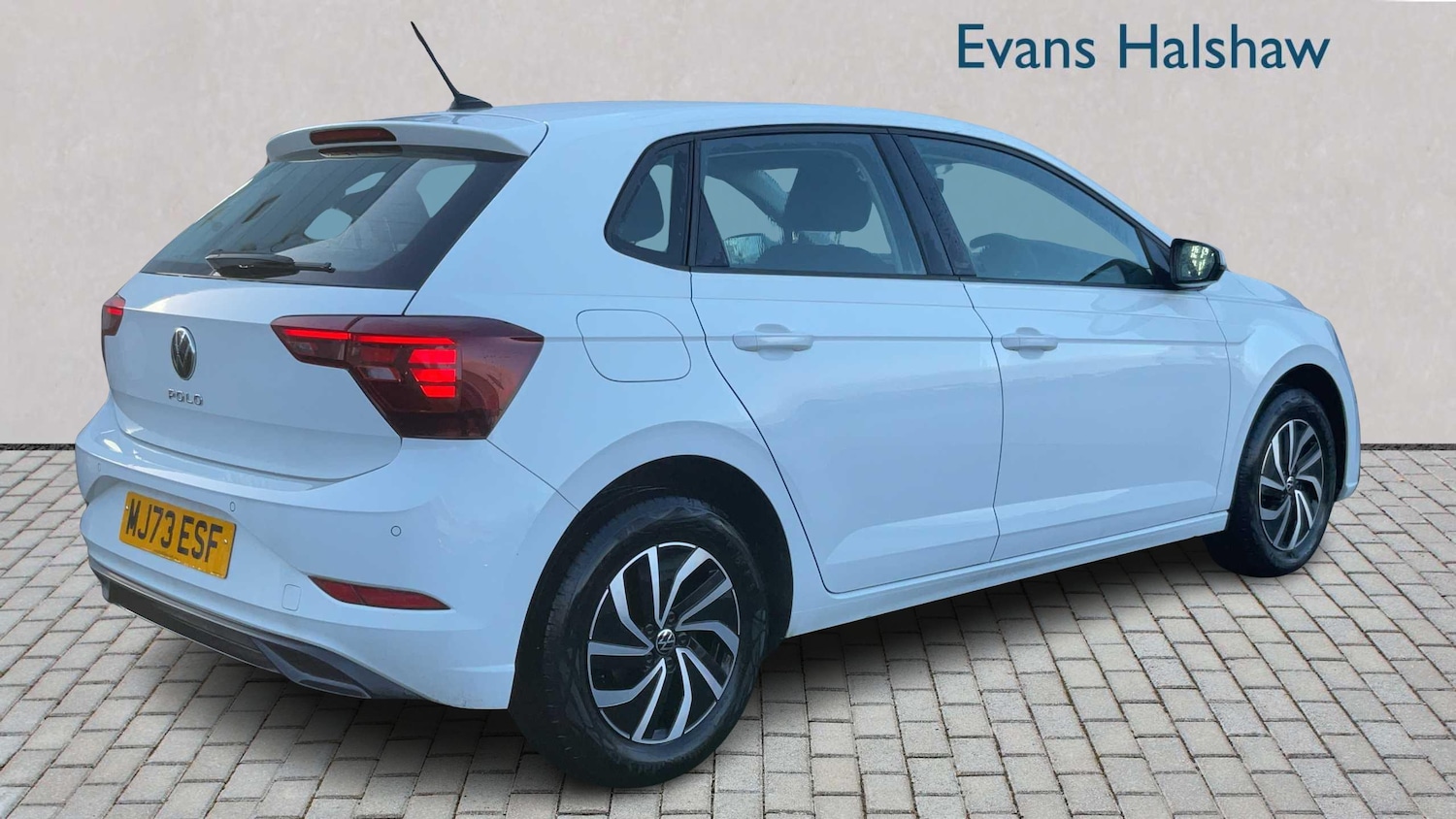 Used Volkswagen Polo 2023 for sale - 77093478: Photo 2