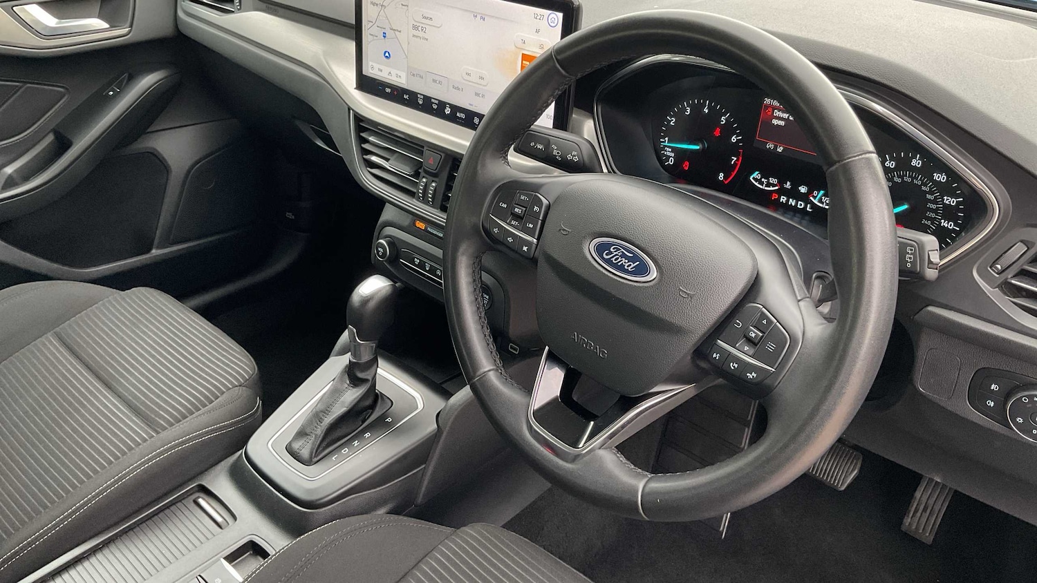 Used Ford Focus 2023 for sale - 76421271: Photo 11