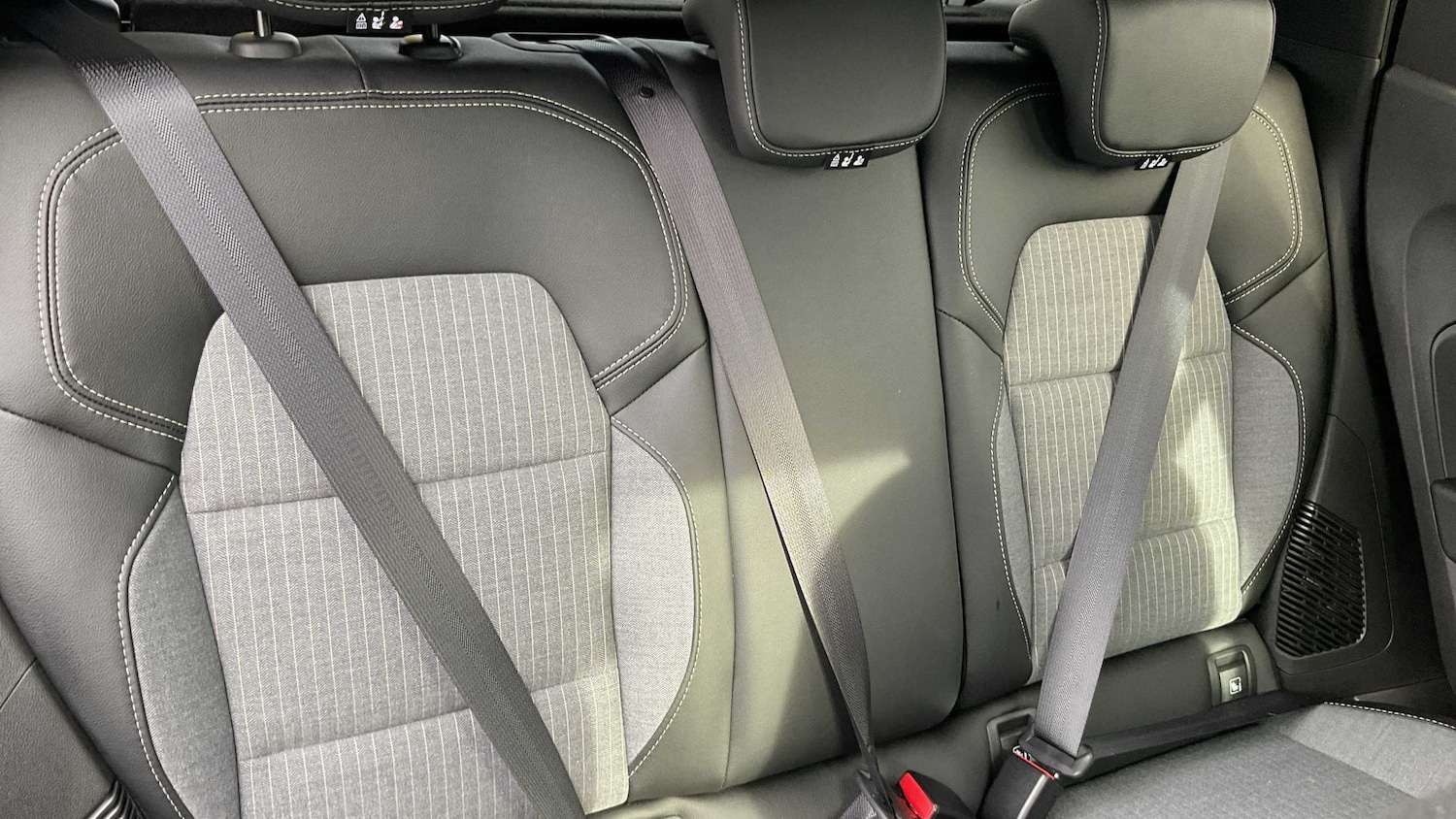 Used Renault Clio 2024 for sale - 76411373: Photo 12