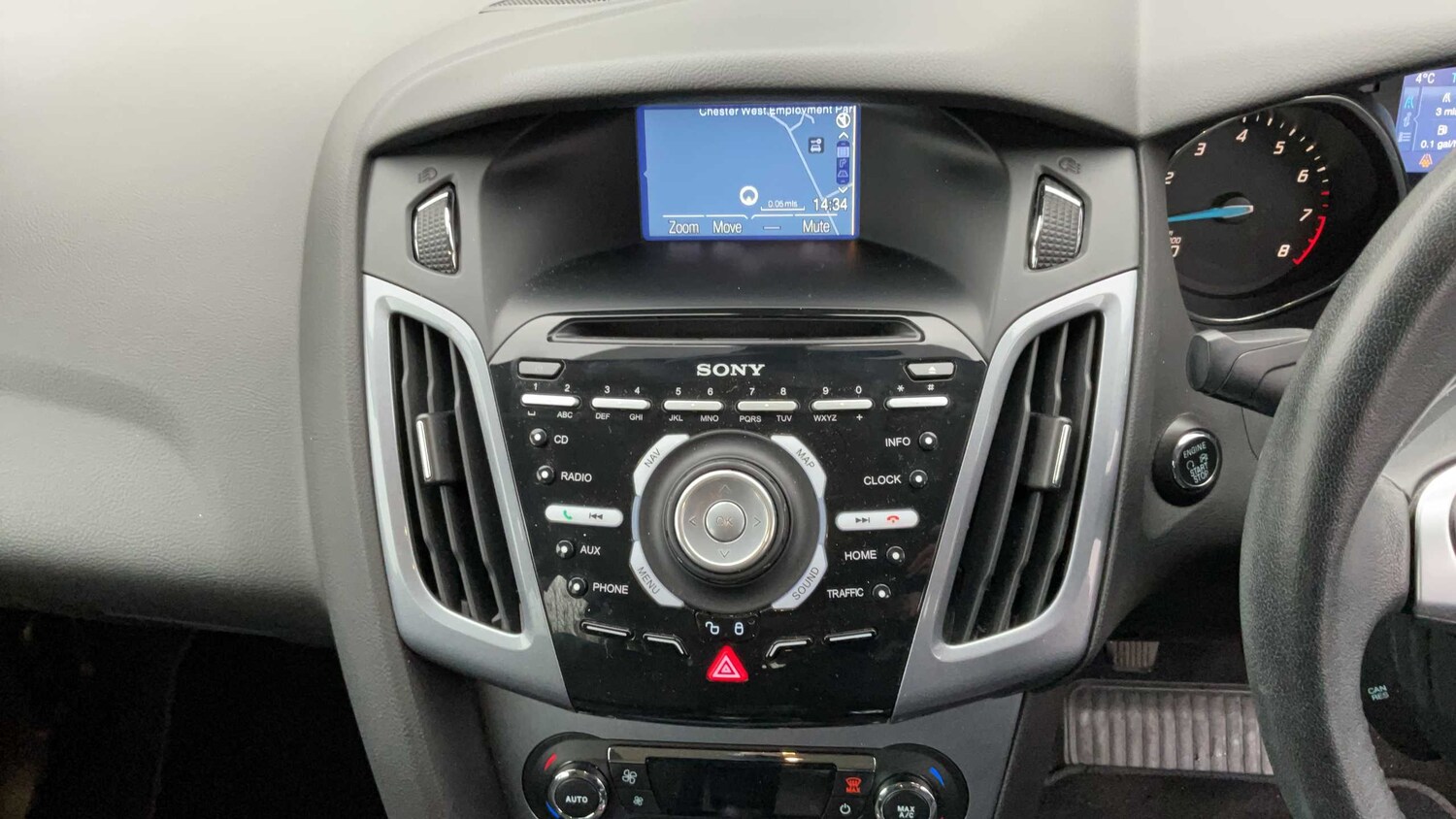 Used Ford Focus 2014 for sale - 77429196: Photo 11