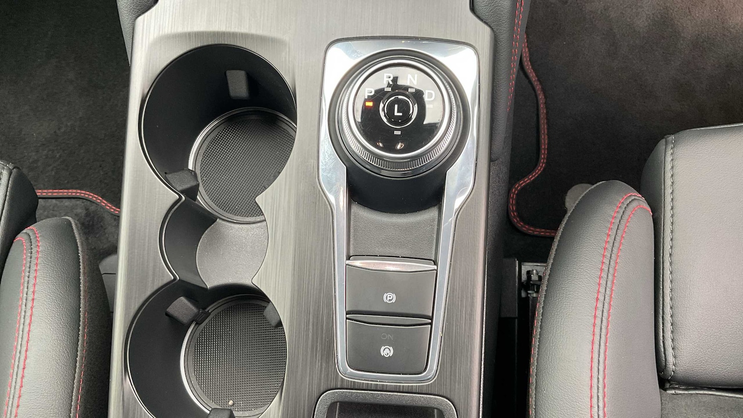 Used Ford Kuga 2024 for sale - 76636629: Photo 27