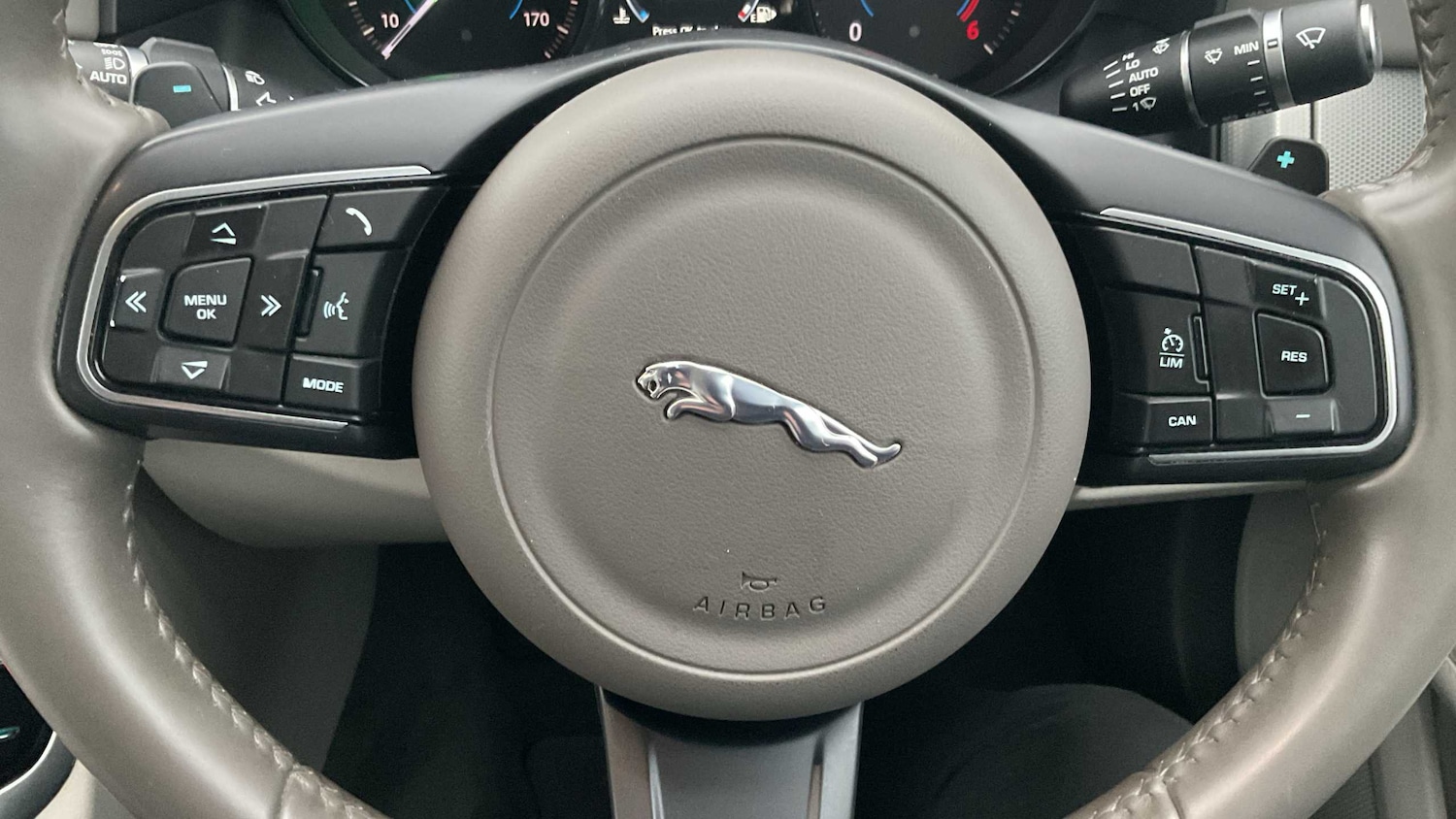 Used Jaguar XF for sale - 77000104: Photo 17