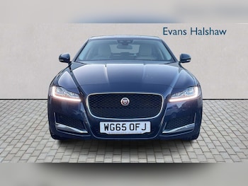 Used Jaguar XF 2015 for sale - 77000104: Photo