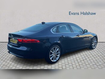 Used Jaguar XF 2015 for sale - 77000104: Photo
