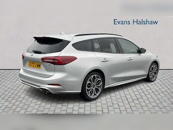 Used Ford Focus 2022 for sale - 76804950: Photo