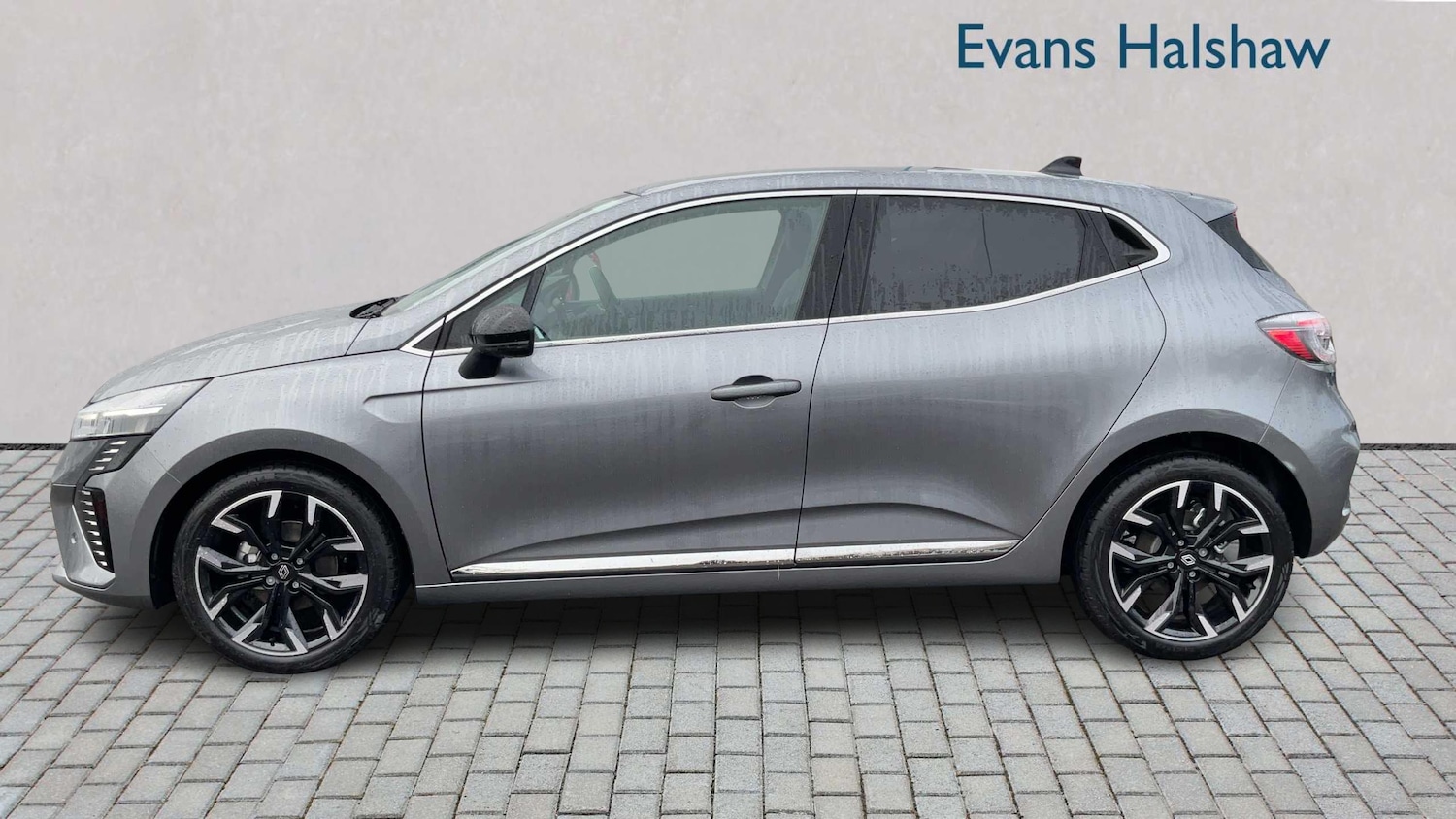 Used Renault Clio 2025 for sale - 77194363: Photo 3