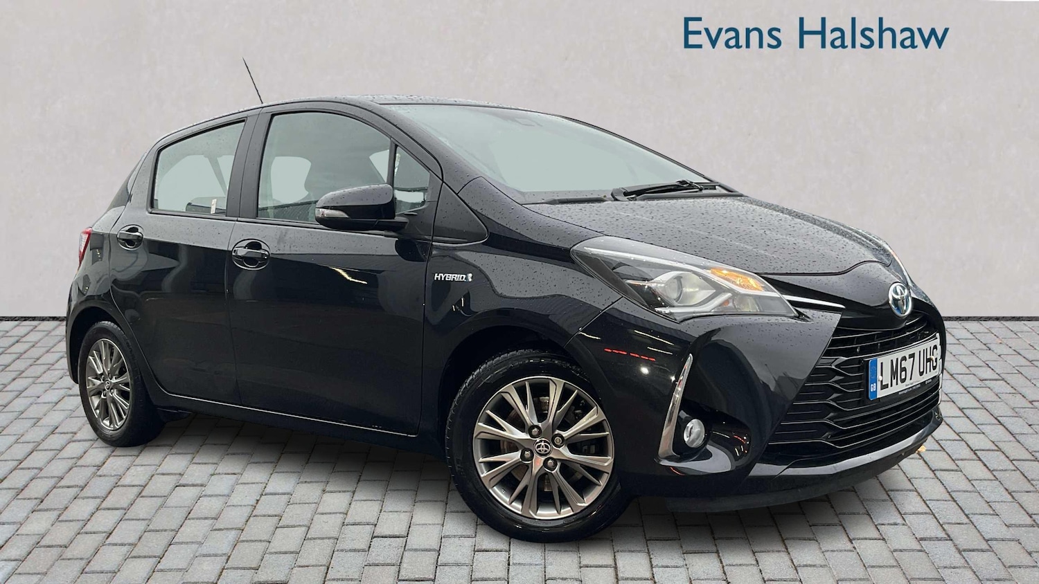 Used Toyota Yaris 2017 for sale - 76421181: Photo 1