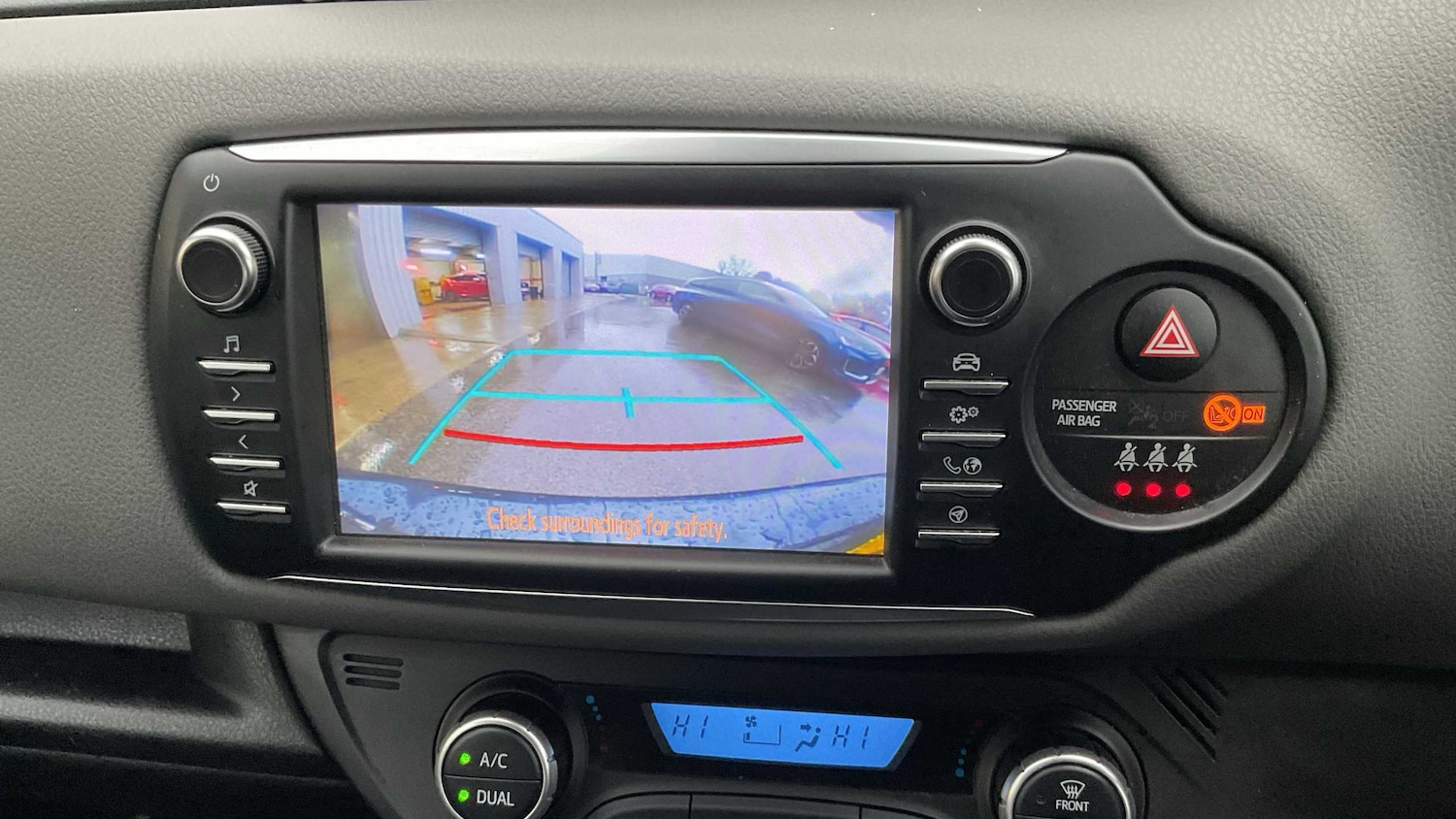 Used Toyota Yaris 2017 for sale - 76421181: Photo 15