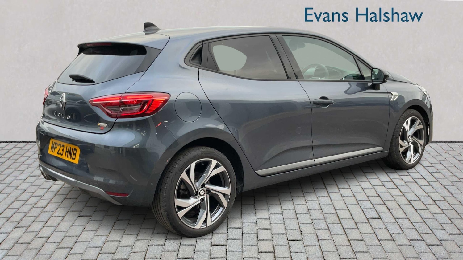 Used Renault Clio 2023 for sale - 77270219: Photo 2