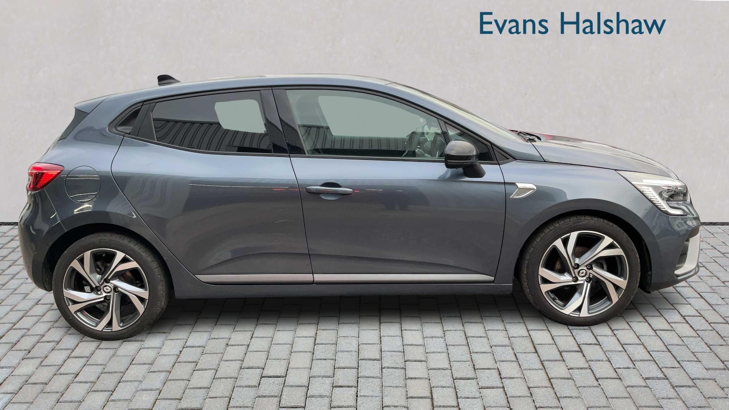 Used Renault Clio 2023 for sale - 77270219: Photo 3