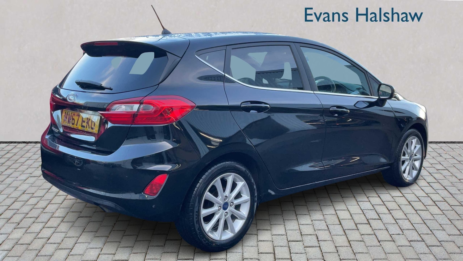 Used Ford Fiesta 2017 for sale - 77397840: Photo 2