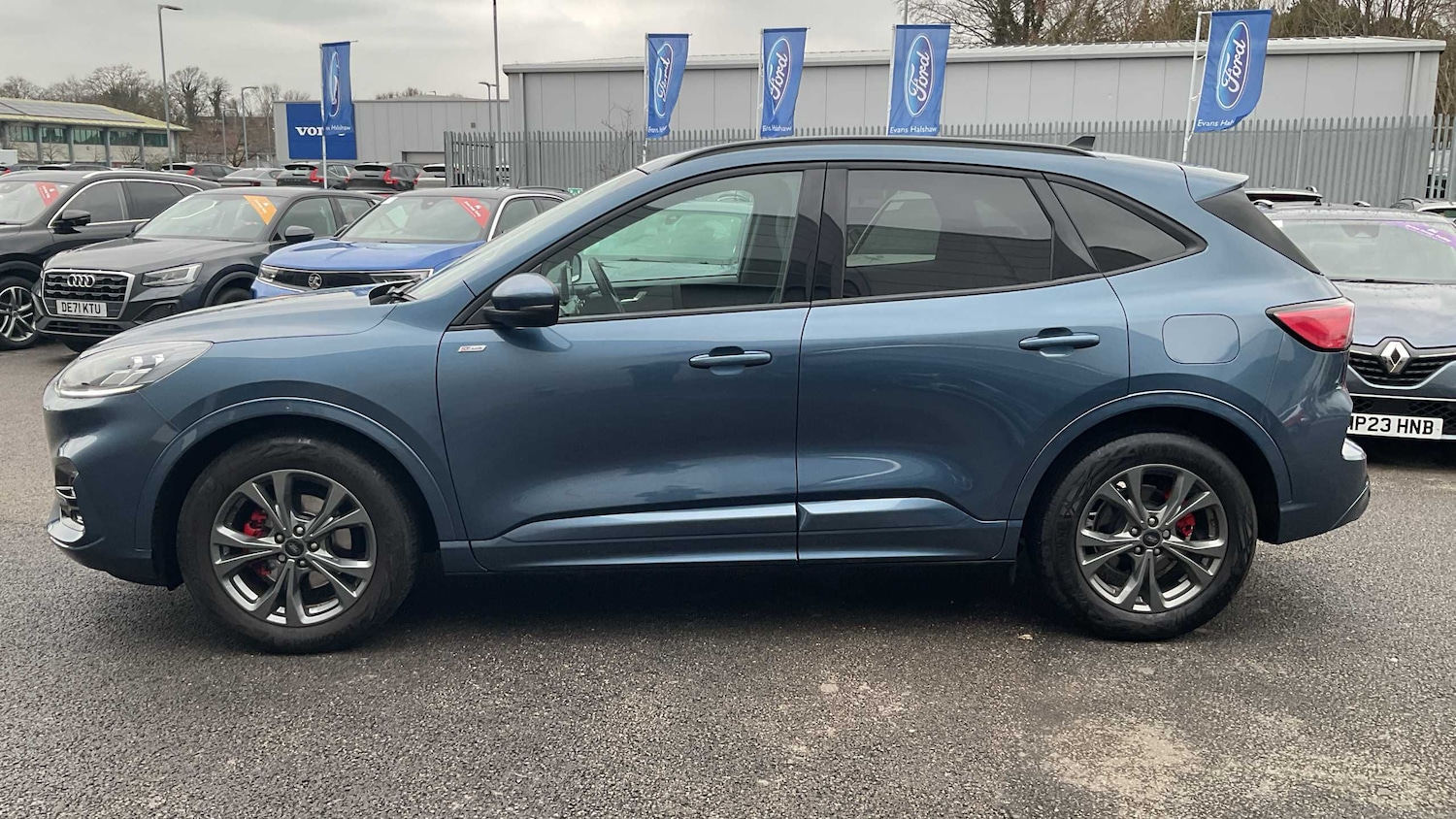 Used Ford Kuga 2023 for sale - 77615384: Photo 3