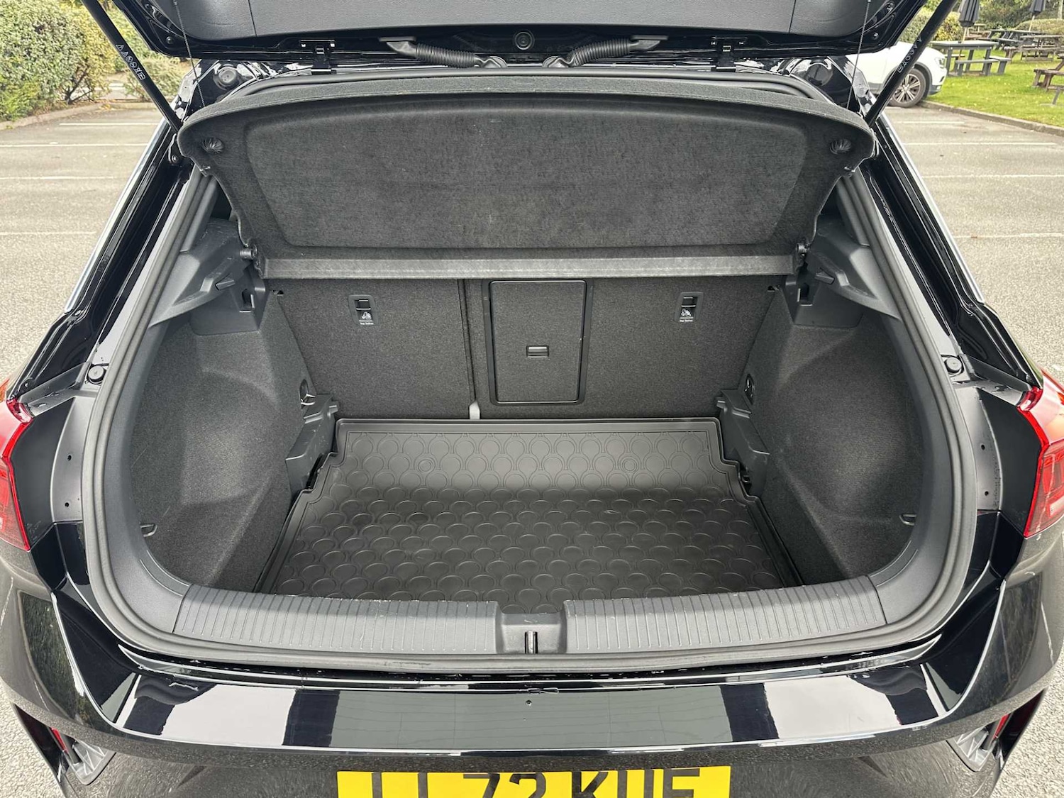 Used Volkswagen T-Roc 2023 for sale - 76401226: Photo 18