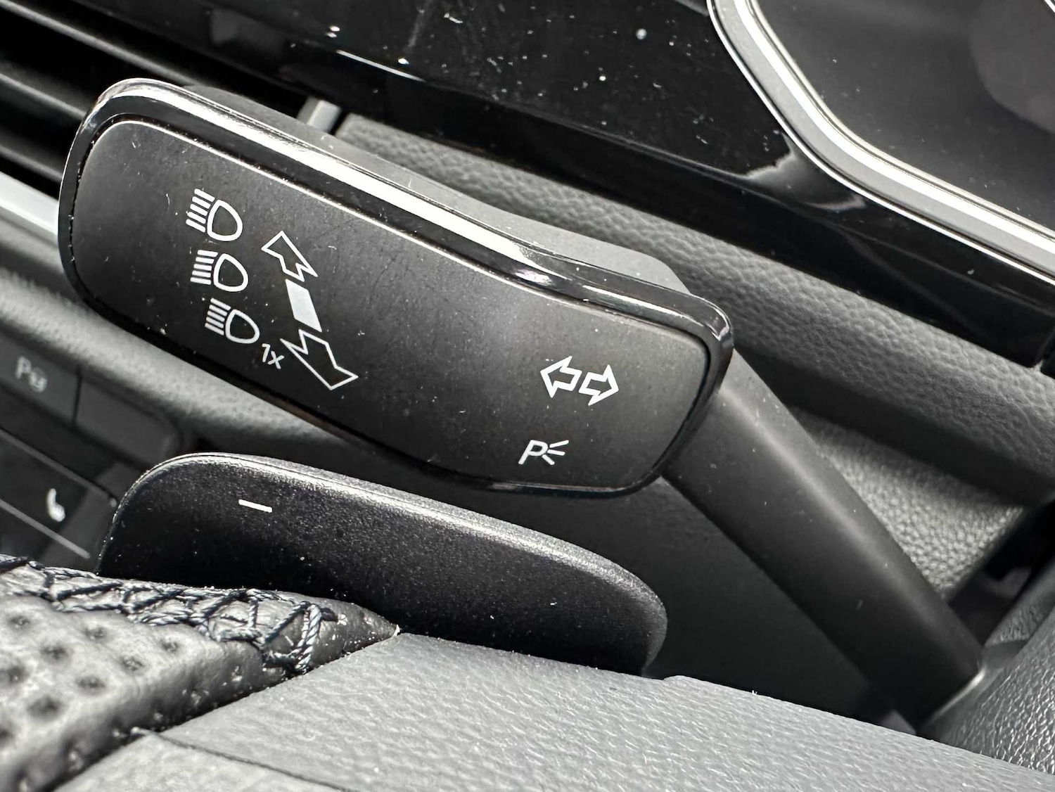 Used Volkswagen T-Roc 2023 for sale - 76401226: Photo 28