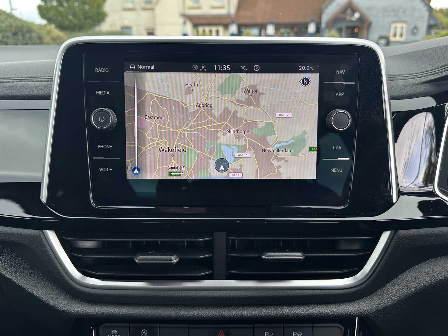 Used Volkswagen T-Roc 2023 for sale - 76401226: Photo 34