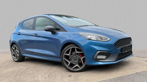 Used Ford Fiesta 2018 for sale - 76125980: Photo 1
