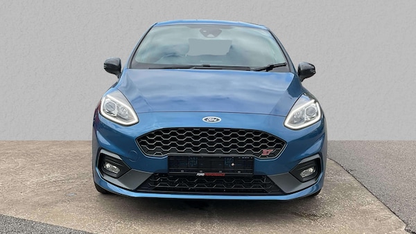 Used Ford Fiesta 2018 for sale - 76125980: Photo 2